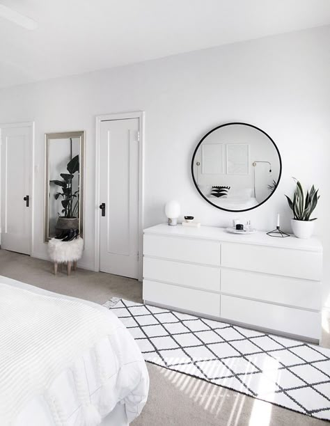 Simple Bedroom Decor, Trendy Apartment, Scandinavian Bedroom, Bedroom Black, Makeover Bedroom, Trendy Bedroom, Gray Bedroom, White Room, Room Makeover Bedroom