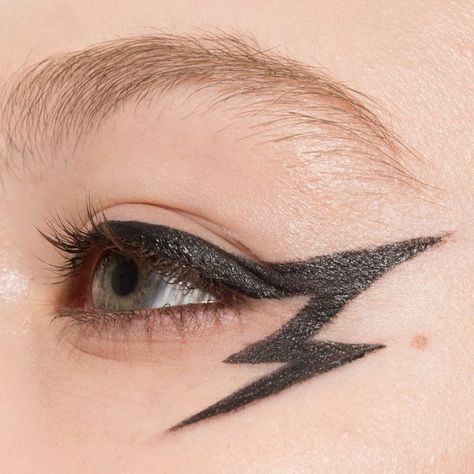 Teknik Makeup, Eyeliner Designs, Drag Make-up, Punk Makeup, Eyeliner Products, Blackest Black, Perfect Eyeliner, Eyeliner Styles, Smink Inspiration