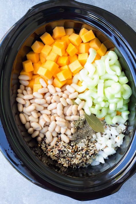 Slow Cooker Wild Rice Vegetable Soup - This healthy crock pot soup is great for meal prep lunches and dinners! With butternut squash and kale. Vegetarian & Vegan | www.kristineskitchenblog.com Wild Rice Soup Recipes, Vegan Slow Cooker Recipes, Vegan Crockpot, Vegan Slow Cooker, Rice Soup Recipes, Dump Dinners, Slow Cooker Vegetarian, Slow Cooker Dinner, Crock Pot Soup