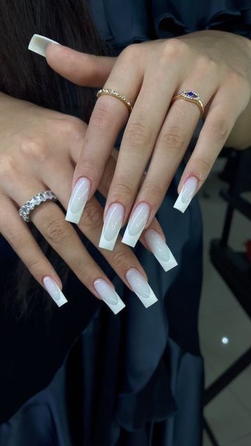 White Nails For Summer, Summer Aesthetic Nails, Square Nails French, Gold Gel Nails, Kylie Nails, Nails For Summer, 2022 Nails, Aesthetic Nails, Colored Acrylic Nails