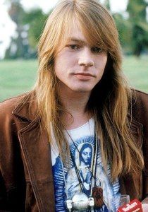 Axl Rose Plastic Surgery Before and After - http://www.celebsurgeries.com/axl-rose-plastic-surgery-before-after/ Muzică Rock, Steve Jones, Axel Rose, Duff Mckagan, Axl Rose, Rose Photos, Rose Hair, Mötley Crüe, Rose Wallpaper