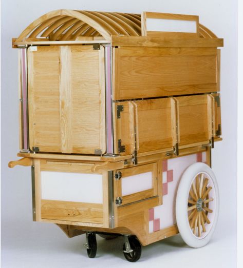 Popcorn Sales Ideas, Art Cart Ideas, Peddlers Cart, Diy Vending Machine, Vendor Stand, Traveling Merchant, Vintage Carts, Mobile Kiosk, Market Cart