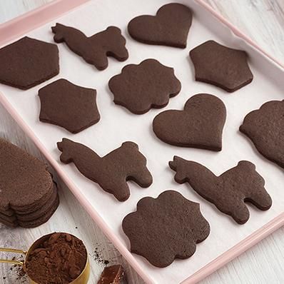 Cut Out Cookie Dough, Roll Out Cookie Recipe, Chocolate Cut Out Cookie Recipe, Chocolate Cut Out Cookies, Cut Out Cookies Recipe, Cut Out Cookie, Chocolate Sugar Cookie Recipe, Chocolate Cookie Recipe, Cookie Countess