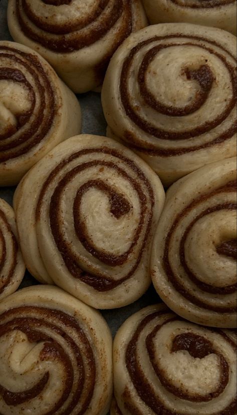 Cinnamon buns, cinnamon rolls, baking, cooking, Food, yummy Cinammon Rolls Rezept, Fitness Plan, Cinnamon Buns, Cinnamon Rolls, Buns, Cinnamon, Vision Board, Good Food, Rolls