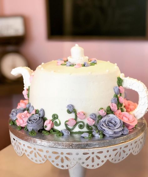 Tea Party Smash Cake, Baby Shower Afternoon Tea, Teapot Cake, Tea Party Cake, Garden Bridal Showers, Bridal Tea Party, Baby Shower Cakes Girl, Tea Party Food, Girls Tea Party