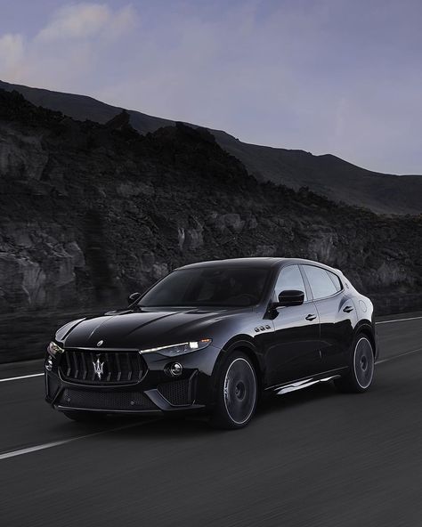 Maserati Car, Car Iphone Wallpaper, Maserati Levante, Cool Dirt Bikes, Family Cars, Diy Sliding Barn Door, Street Racing Cars, V8 Engine, Italian Cars