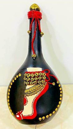 Chilanka on bottle using clay and acrylic painting Acrylic Painting Ideas, Wine Glass Art, Ideas Craft, Craft Art, Art And Craft, Bottle Art, Art Market, Glass Bottle, Painting Ideas