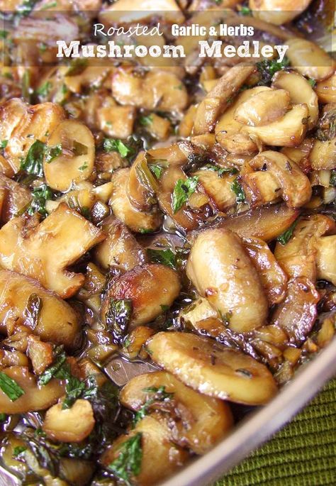 The easiest, most flavorful mushrooms you will ever make | www.cakescottage.com | #recipes #garlic #mushroom Celia Johnson, Mushroom Medley, Mushrooms And Spinach, Tootsie Rolls, Garlic Mushrooms, Salisbury Steak, Veggie Side Dishes, Garlic Herb, Milk Powder