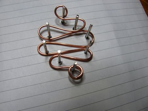 Cape Clasp, Pin Tutorial, Wire Shapes, Hair Bling, Scarf Pins, Wire Tutorials, Bijoux Fil Aluminium, Wire Jewelry Tutorial, Shawl Pin