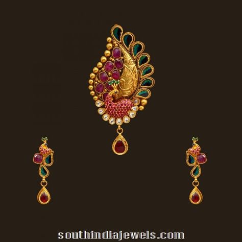 Kundan peacock pendant set from VBJ Peacock Pendant Gold, Vummidi Bangaru Jewellers, Latest Gold Jewellery, Peacock Jewelry, Antique Gold Jewelry Indian, Peacock Pendant, Online Gold Jewellery, Gold Pendant Jewelry, Antique Gold Jewelry