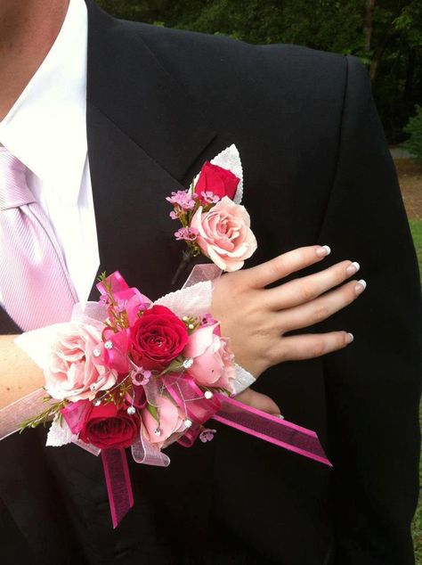 Prom Corsage Ideas, Prom Flowers Corsage, Bracelet Corsage, Corsage Ideas, Homecoming Flowers, Pink Boutonniere, Prom Corsages, Prom Corsage And Boutonniere, Prom Bouquet