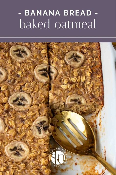 With ripe bananas, rolled oats, and walnuts, this banana bread baked oatmeal has all of the flavors of banana bread in one breakfast dish. Oats Banana Bread, Gluten Free Oatmeal Recipes, Oats Baked, Rolled Oats Recipe, Kay Nutrition, Banana Bread Baked Oatmeal, Ironman Training, Banana Baked Oatmeal, Healthy Oatmeal Recipes