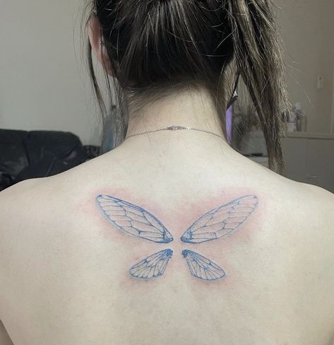 Wings Tattoo Aesthetic, Faerie Tattoo, Fairy Wing Tattoos, Wing Tattoos On Back, Ab Tattoo, Henna Ideas, Cute Tiny Tattoos, Fairy Tattoo, Best Friend Tattoos