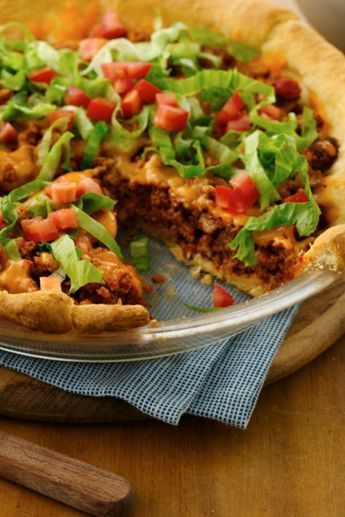 Easy Crescent Taco Bake, Dorito Pie, Crescent Taco, Casserole Hamburger, Baked Tacos Recipe, Taco Toppings, Dorito Casserole, Crescent Recipes, Taco Bake