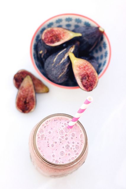 Fresh Fig & Banana Smoothie (Gluten-Free & Vegan) by Tasty Yummies, via Flickr Fig Smoothie, Fall Smoothies, Best Smoothie, Fig Recipes, Vegan Drinks, Best Smoothie Recipes, Vegan Sugar, Good Smoothies, Fresh Figs