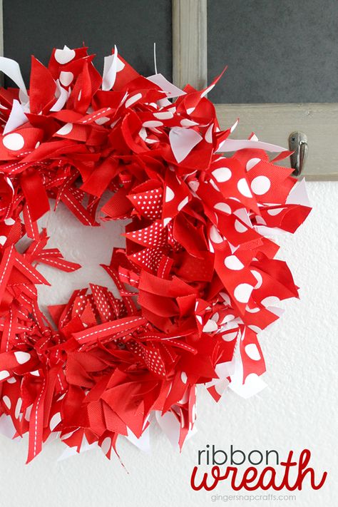 Ribbon Wreath with Offray.com at GingerSnapCrafts.com #ribbon #crafts Valentine Wreath Tutorial, Ribbon Wreath Tutorial, Ribbon Tutorial, Ribbon Wreath Diy, Pinterest Valentines, Roses Valentine, Ribbon Wreath Christmas, Valentine Wreath Diy, Valentine Art Projects