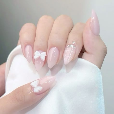 Simple Gel Nails, Blush Nails, Really Cute Nails, Cute Gel Nails, Soft Nails, Girls Nails, Nail Charms, Cute Nail Designs, Cute Acrylic Nails