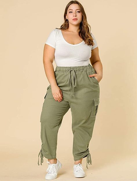 Plus Size Cargo Outfits, Cargo Outfit Plus Size, Six Pocket Pants Outfit Women, Cargo Pants Plus Size Women, Cargo Pants For Plus Size Women, Styling Cargo Pants Women, Plus Size Cargo Pants Outfit, Cargo Pants Outfit Plus Size, Cargo Pants Plus Size