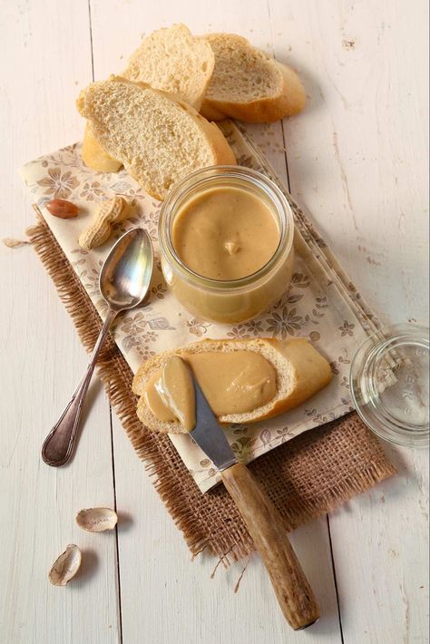 Peanut Butter Photography, Peanut Butter Recipes Easy, Peanut Butter Spread, Honey Breakfast, Almond Bread, Food Photography Tutorial, Breakfast Photography, Bread Alternatives, Honey Packaging