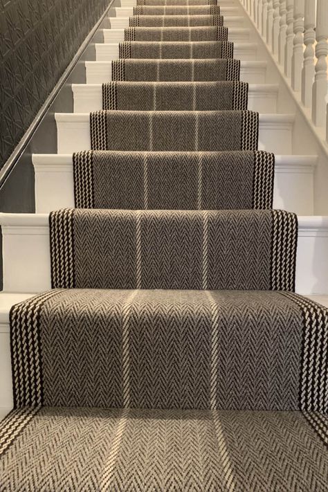 Indoor Outdoor Carpet Stair Runner, Dark Grey Stair Runner, Stair Runner With Landing, Stair Runners Ideas, Runners Stairs, Staircase Runner Ideas, Geometric Stair Runner, Stairway Runner, Staircase Carpet Runner