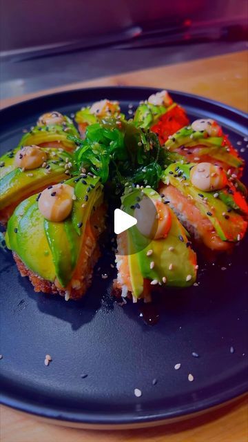 ANDRES DE OLIVEIRA on Instagram: "Sushi Pizza @soyamiami   #andrescooking #soyamiami" Sushi Pan Recipe, Sushi Bites, Sushi Pizza, Sushi Party, Pan Recipes, Sushi Recipes, Ideas Casa, Japanese Dishes, Home Chef