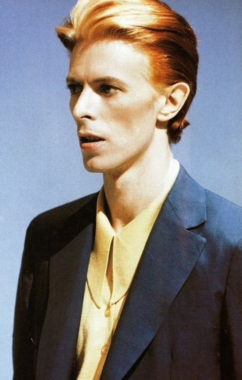 Bowie 1975 Hairstyles, Bowie Starman, Space Oddity, Goblin King, Major Tom, We Will Rock You, 22 December, Ziggy Stardust, Pop Rock