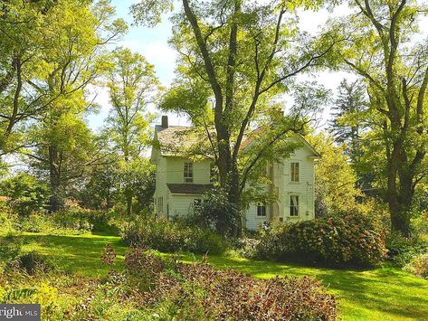 Love the stone barn! Circa 1870. On two acres in Pennsylvania. $299,000 – The Old House Life Bank Barn, Story Stone, Porch Roof, Floor Trim, Side Porch, Stone Barns, This Old House, Front Rooms, Well Pump