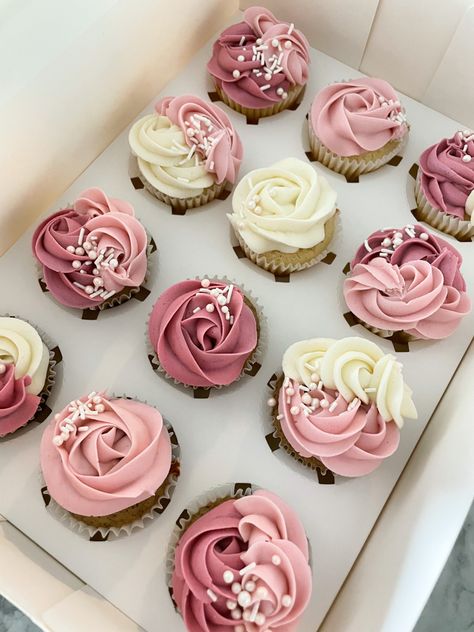 Dusty Rose Cupcakes Wedding, Classy Cupcakes Birthday, Wedding Cakes Dusty Rose, Pastel Color Cupcakes, Dusty Pink Cupcakes, Pink Ombre Cupcakes, Graduation Cupcakes Pink, 23 Birthday Cupcakes, Dusty Rose Cupcakes