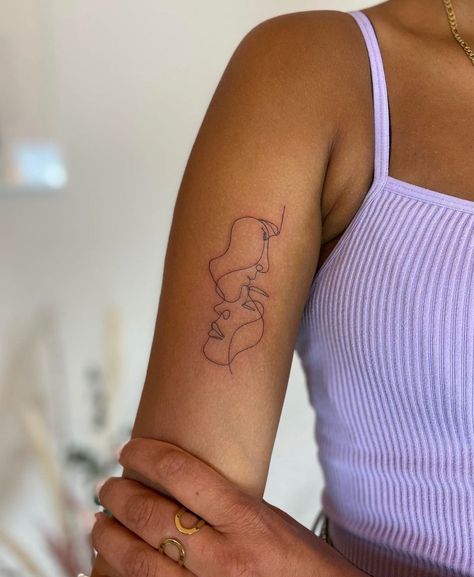 Bicep Tattoo Women, Continuous Line Tattoo, Simple Arm Tattoos, Kiss Tattoos, Inner Arm Tattoos, Inner Bicep Tattoo, Bicep Tattoo, Poppies Tattoo, Arm Tattoos For Women