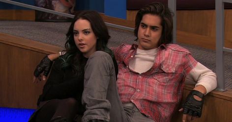 Jade West And Beck Oliver, Jade West Victorious, Jade And Beck, Victorious Nickelodeon, Hollywood Arts, Beck Oliver, Show Characters, Victorious Cast, Jade West