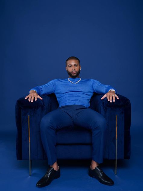 Khadeen Ellis, Devale Ellis, 30th Photoshoot, Beard Fade, Headshot Poses, Headshots Professional, Rhythm And Blues, Photoshoot Inspiration, Mens Casual Outfits