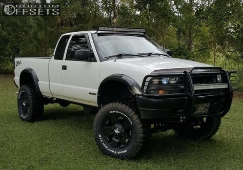 S10 Truck Ideas, Chevrolet Trucks Lifted, Chevy S10 Zr2, S10 Zr2, S10 Truck, Chevy Luv, Chevrolet S 10, S10 Pickup, Chevy Girl