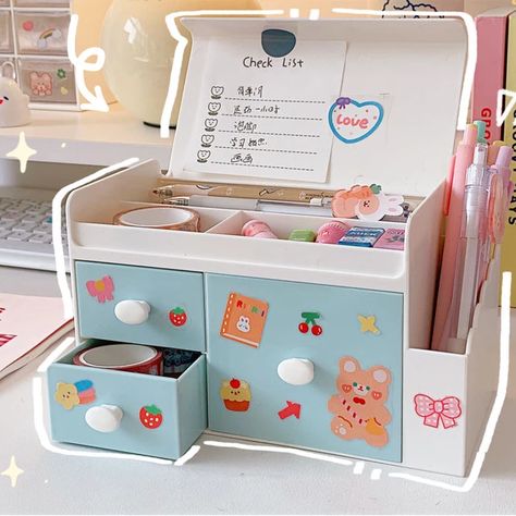 Desain Quilling, Images Kawaii, Creative Books, Stationary School, Plastic Drawers, Cute Desk, Cute Stationary, Cute School Supplies, Drawer Box