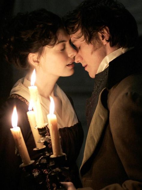 Anne Hathaway and James McAvoy "Becoming Jane" such a good movie!! Jane Austen Mansfield Park, Jane Austen Movies, Becoming Jane, Septième Art, Period Movies, Summer Romance, Mr Darcy, James Mcavoy, Anne Hathaway