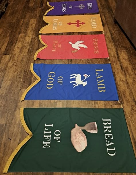 Sunday School Castle Theme, Kingdom Classroom Theme, Medieval Classroom Decor, Castle Sunday School Room, Kingdom Decorations Ideas, Medieval Classroom Theme, Vbs Medieval Theme, Kingdom Party Decorations, Keeper Of The Kingdom Vbs