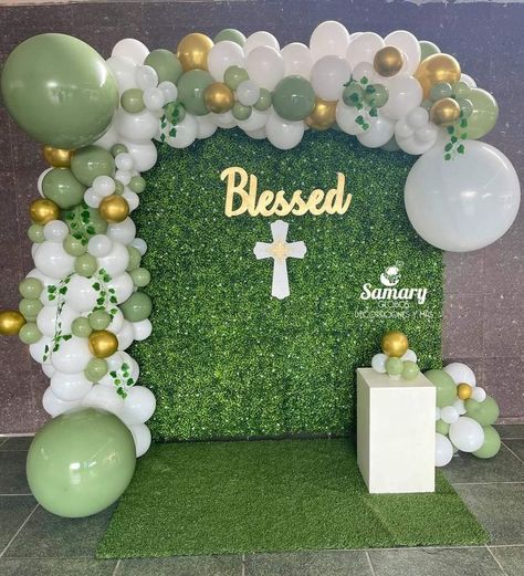 Confirmation Balloon Decor, Bapstim Decorations, Confirmation Theme Ideas, First Communion Balloon Arch, Holy Confirmation Decoration, Bautizo Ideas Decoracion Nino Y Nina, Confirmation Backdrop Ideas, Christianing Ideas Decor For Boy, Dedication Decorations Ideas