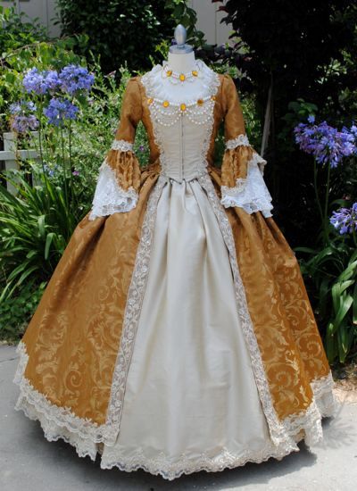 marie-antoinette-rococo-fantasy-gown-bronze-champagne 18th Century Dresses, Gaun Abad Pertengahan, Victorian Gown, Period Dress, Old Fashion Dresses, Royal Dresses, Old Dresses, Medieval Dress, Dress Silk