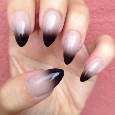 gradient black and clear pointed nails Black And White Nails, Pointy Nails, Polish Nails, Pointed Nails, Her Nails, Cool Nail Designs, Manicure E Pedicure, Stiletto Nails, Nail Polishes