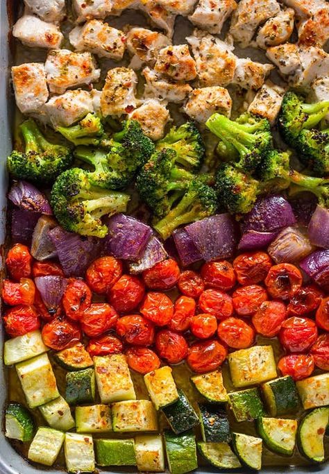 Caserole Recipes, Rainbow Veggies, Paleo Meal Prep, Chicken And Veggies, Dinner Meal Prep, Sunday Meal Prep, Lunch Meal Prep, Sheet Pan Dinners, Meal Prep For The Week