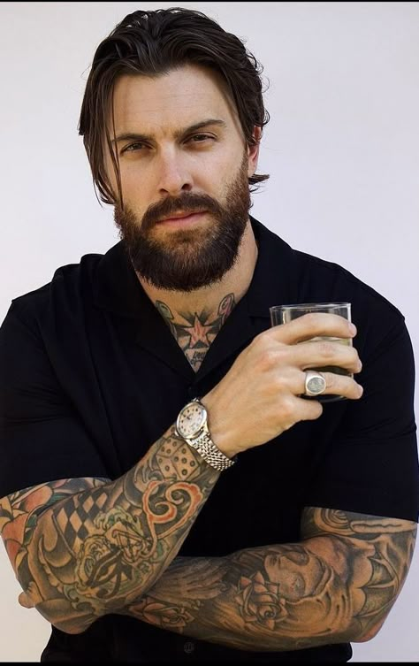 Tattooed Men With Beards, Mustache Styles For Men, Comic Hair, Jt Geissinger, Levi Stocke, Walrus Mustache, Chin Beard, Mustache And Goatee, Beard And Mustache Styles