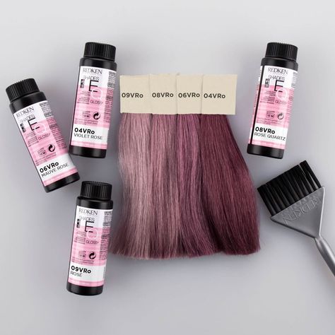 6,993 Likes, 315 Comments - Redken (@redken) on Instagram: “⚠️ SWATCH REVEAL ⚠️ ⁣ ⁣ Curious about our inspiration for 🆕 Shades EQ Gloss VRo? 🌹⁣ ⁣ Powered by…” Rose Gold Hair Color Formula, Shades Formulas, Hair Toning, Hair Color Placement, Hair Color Swatches, Redken Hair Color, Color Formulas, Twisted Hair, Hair Color Rose Gold