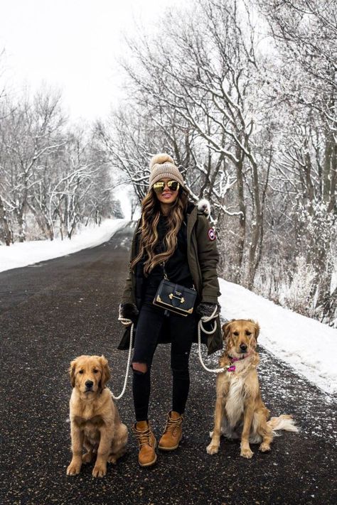 Timberland Boots Women Outfit, Timberland Outfits Women, Dog Walking Outfit, Parka Outfit, Goose Clothes, Timberland Boots Outfit, Timberland Outfits, Outfit 2020, Timberland Boots Women