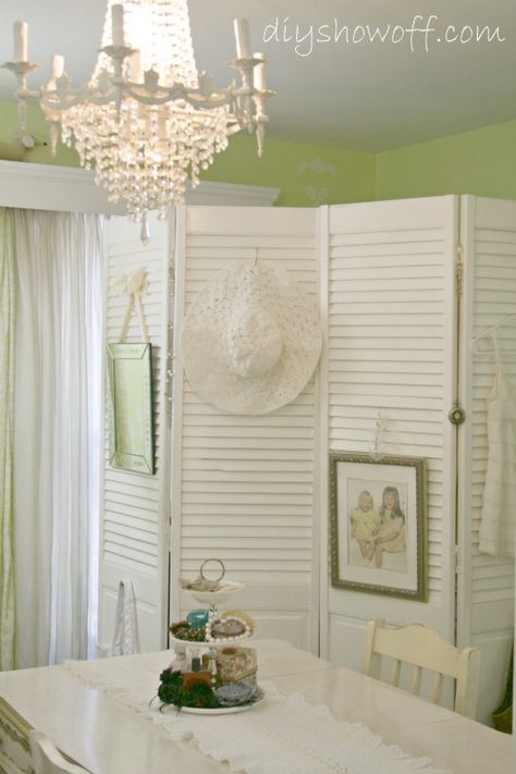 Bifold doors as dressing room Repurposed Closet, Room Divider Bookcase, Fabric Room Dividers, Dressing Screen, Portable Room Dividers, Closet Diy, Glass Room Divider, Bamboo Room Divider, Sliding Room Dividers