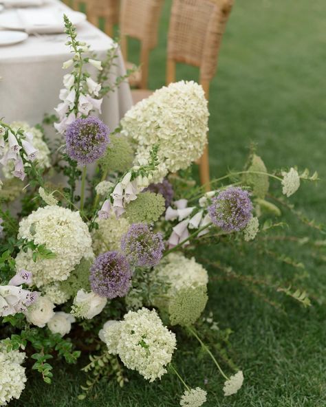 More color please 😍 I love that Hailey + Sam had a purple, blue and green theme!! @meagbreanneevents did an incredible job designing this day with @musefloralco Lilac And Green Wedding Theme, Forest Green And Lavender Wedding, Purple Green Wedding Theme, Lilac And Sage Green Wedding, Lavender And Sage Green Wedding, Green And Purple Wedding Theme, Purple And Green Wedding Theme, Light Green Wedding Theme, Green And Lavender Wedding