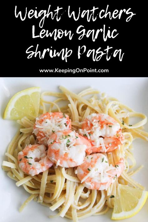 Weight Watchers Lemon Garlic Shrimp Pasta - this is an easy 30 minute meal! Lemon Shrimp Pasta Healthy, Mwlc Recipes, Ww Shrimp Recipes, Weight Watchers Shrimp Recipes, Fish Casseroles, Ww Pasta, Weight Watchers Shrimp, Pasta Lemon, Lemon Shrimp Pasta