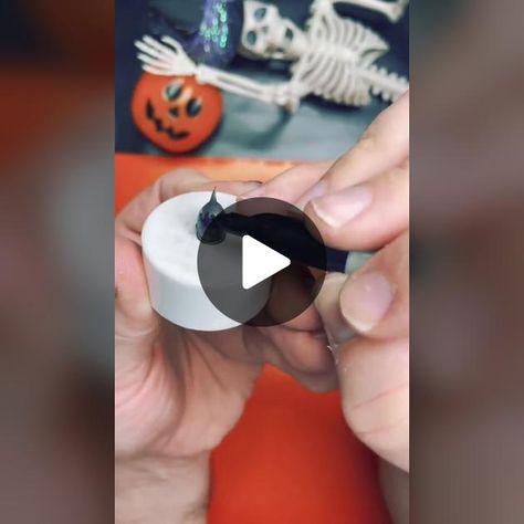 TikTok · Timm 𝗘𝗮𝘀𝘆 𝗖𝗿𝗮𝗳𝘁𝘀 🎨✨ Diy Melted Candles Halloween, Foam Noodle Halloween Candles, Hocus Pocus Black Flame Candle, Sister Crafts, Black Flame Candle, Fun Halloween Crafts, Halloween Candles, Candle Flames, Unique Candles