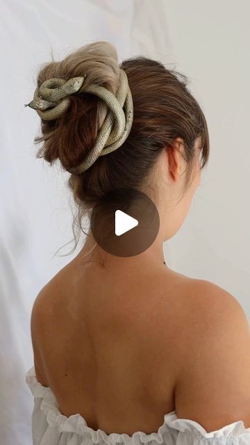 138K views · 16K likes | Camille Maurin on Instagram: "No snakes were harmed in the creation of the bun
✨🐍✨
#maureen #snake #hairstyle #medusa #updohairstyles" Medusa Hairstyle, Snake Hairstyle, Medusa Hair, Snake Hair, The Bun, Fright Night, Costume Makeup, Hair Updos, Snakes