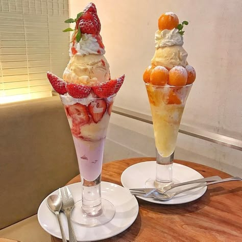 ❣︎「@kimmiecla✌︎」❣︎ Cute Cafe Food, Parfait Japanese, Japanese Parfait, Ice Cream Sundaes, Parfait Desserts, Fruit Parfait, Parfait Recipes, Yummy Ice Cream, Pretty Dessert