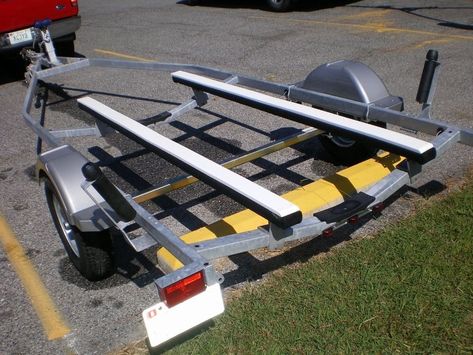 Make a Pair of Bunk Glides for Your Boat Trailer: 4 Steps (with Pictures) Diy Boat Trailer, Jon Boat Trailer, Boat Trailer Lights, Small Pontoon Boats, Boston Whaler Boats, Homemade Trailer, Flat Bottom Boats, Boating Tips, Kayak Trailer