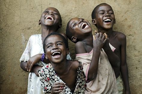 Children Laughing, Laughing Face, Eric Lafforgue, 밈 유머, Children Park, Happy Children, African Children, Kids Laughing, Child Smile